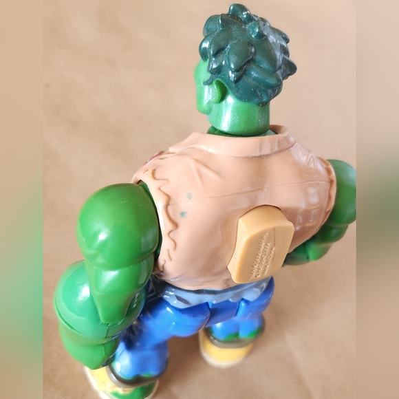 Spider-Man & Friends Wolverine w/ Battle‎ Gear 6" & Hulk 7" Action Figures 2006 - Picture 3 of 12